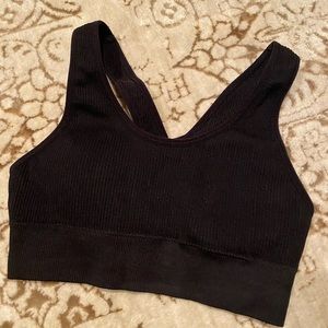 Women’s black Aerie razorback padded sports bra
